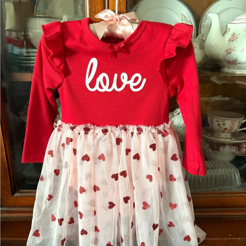 Cute Baby Girl Outfit with Red Tulle Heart Dress, White Socks and red headband - Picture 6 of 10